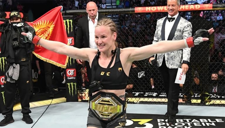 Валентина Шевченко финишировала Джессику Андраде на UFC 261