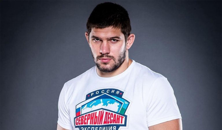 Валентин Молдавский поборется за временный титул Bellator в тяжелом весе