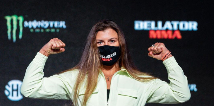 Мохнаткина одержала первую победу в Bellator