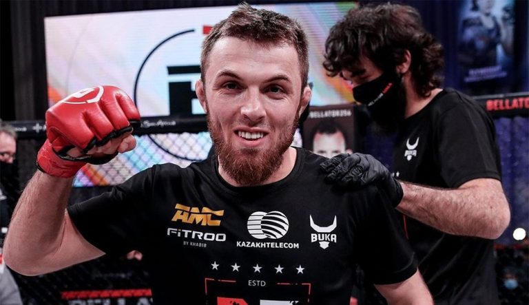 Бой Магомеда Магомедова в Bellator отменен