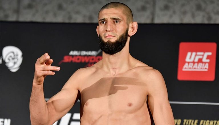 Хамзата Чимаева подозревают в жульничестве на взвешивании к турниру UFC 267