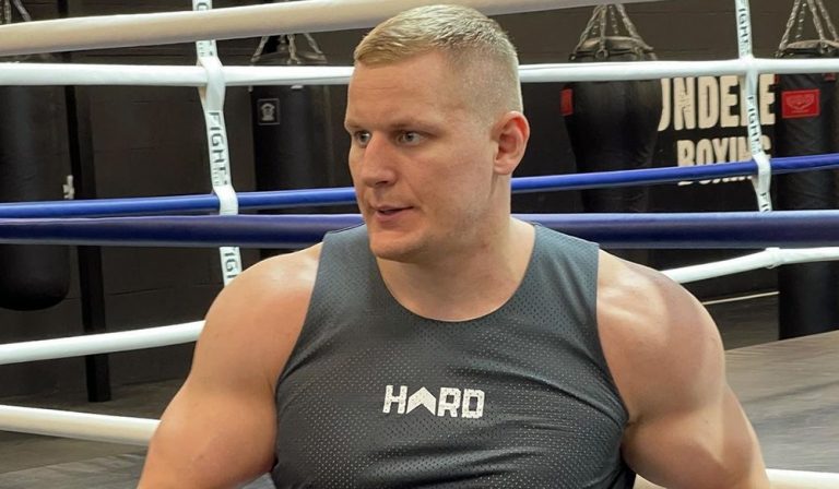 Назван следующий соперник Сергея Павловича в UFC