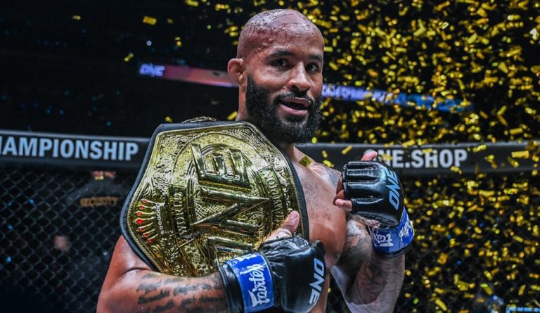 Деметриус Джонсон нокаутировал Адриано Мораеса и стал чемпионом ONE Championship