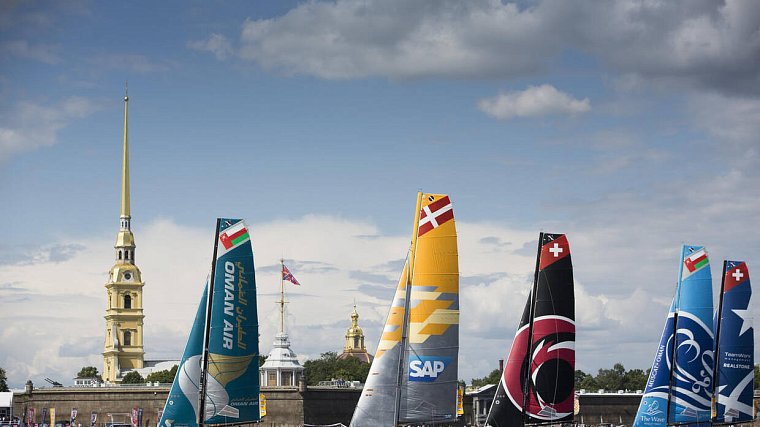 Гонки Extreme Sailing Series возвращаются в Петербург на парящих катамаранах