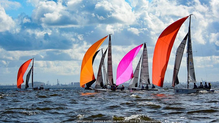 VIS Sailing Team выходит в лидеры