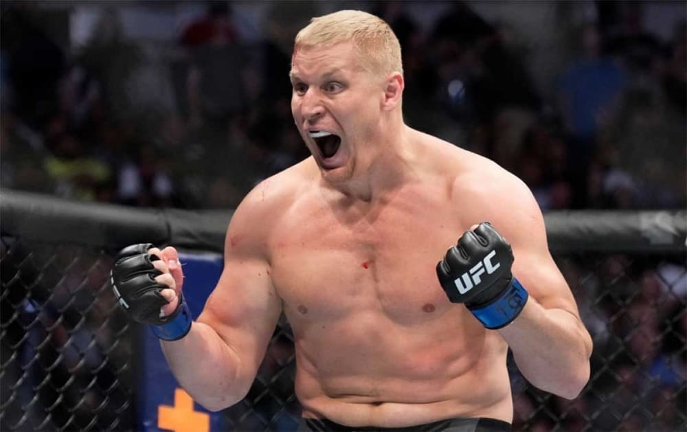 Сергей Павлович возглавил рейтинг тяжеловесов UFC