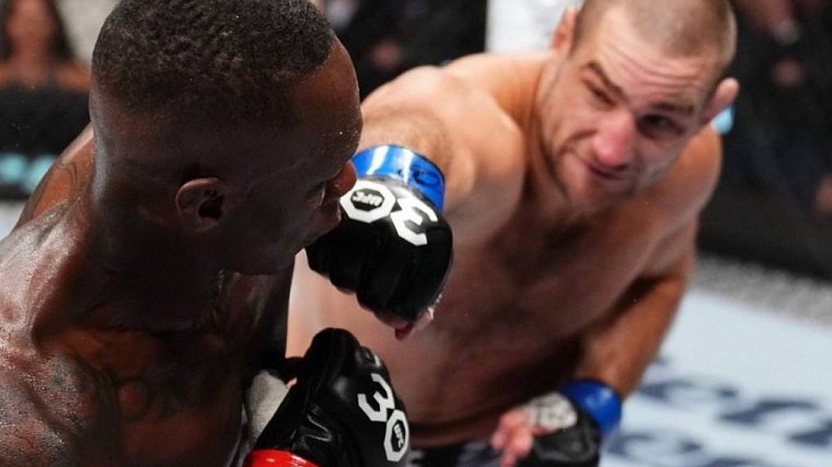 В UFC рассказали о реванше между Адесаньей и Стрикландом