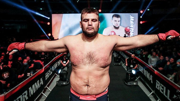 Боец MMA Кирилл Сидельников готовится к новому старту