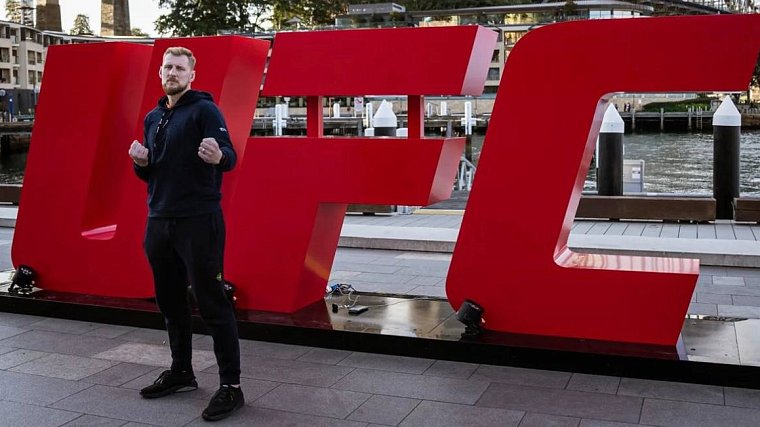 Александр Волков остался без бонуса после победы над Туивасой на UFC 293