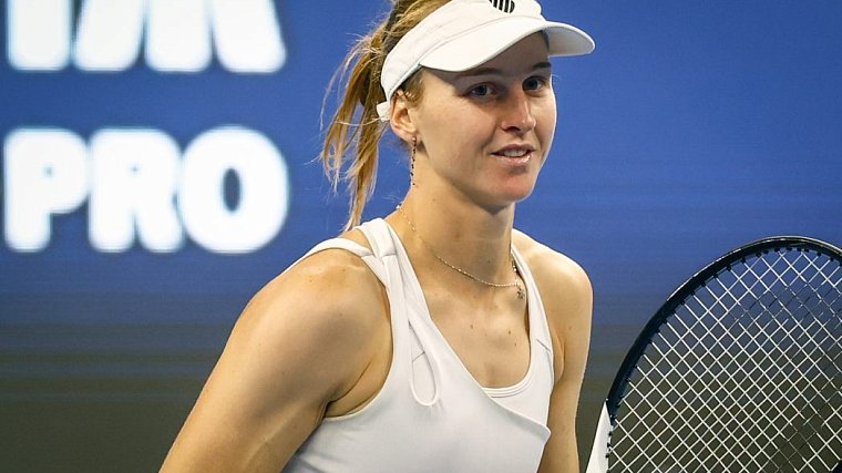 Елена Рыбакина одолела Марию Саккари на Итоговом турнире WTA в Канкуне