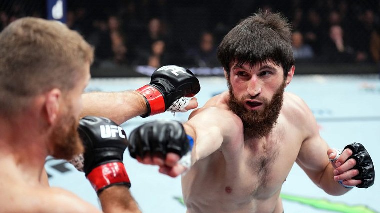 Анкалаев хочет досрочно победить Уокера на UFC Fight Night 234