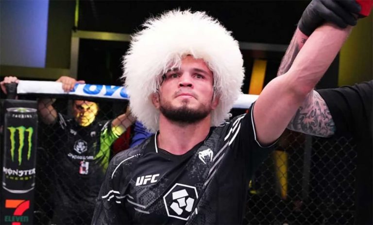 Нурмагомедов одержал победу в UFC после длительного перерыва