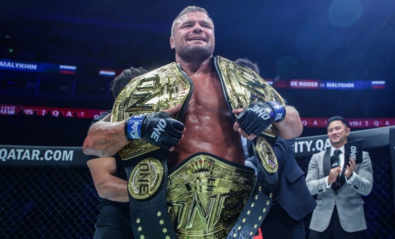 Анатолий Малыхин назвал главного соперника в UFC