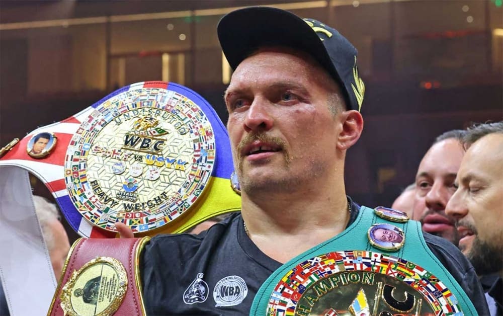 Александр Усик освободил чемпионский пояс IBF