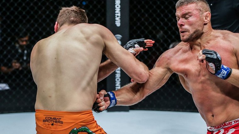 Малыхин стремится к четвёртому чемпионскому поясу в ONE FC.