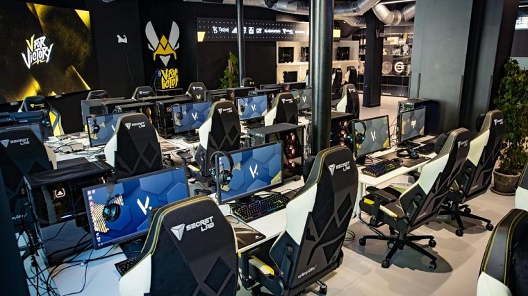 Мартыненко называет NaVi и Vitality лидерами RMR