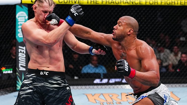 Волков потерпел поражение от Гана в реванше на UFC 310.