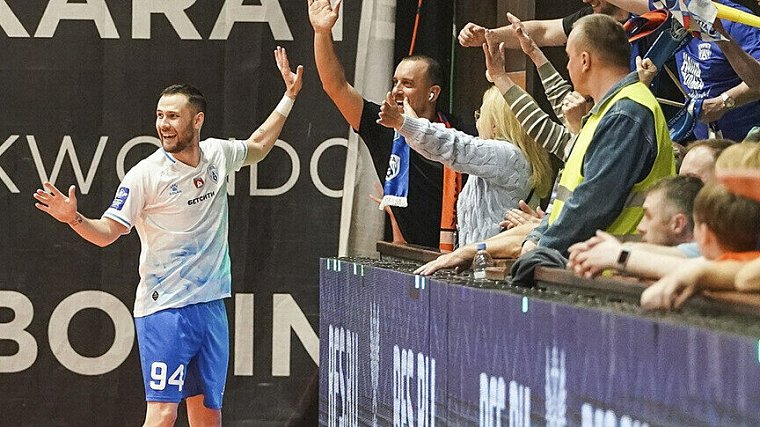 «Ухта» вышла в полуфинал Суперлиги по футзалу.