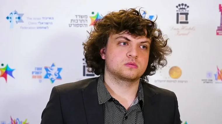 Ханс Ниман прошел проверку на детекторе лжи и исполнил требования матча с Даниилом Дубовым.