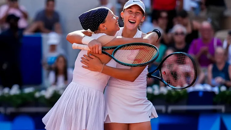 Андреева с Шнайдером в восьмёрке сильнейших турнира WTA-1000