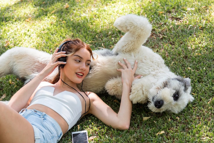 OLIMPBET выпустила стадионные кроссовки TOP DOG 31