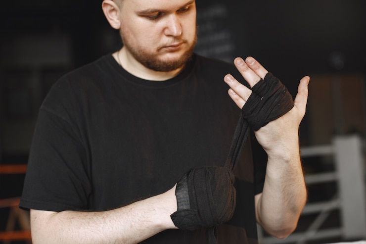 Тренер по MMA рассказал, каких успехов достиг бы Дзюба в UFC